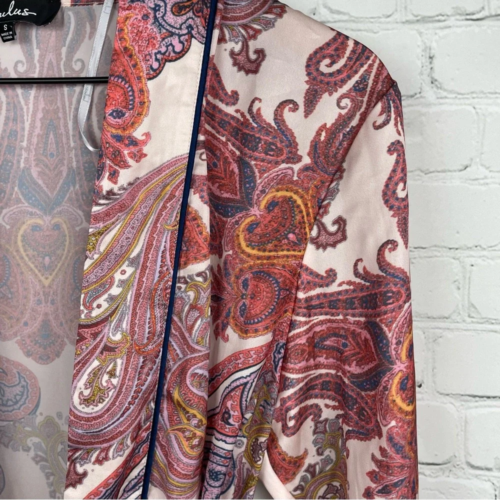 LULUS Fiji Blush Pink Paisley Print Satin Robe with Tie size small